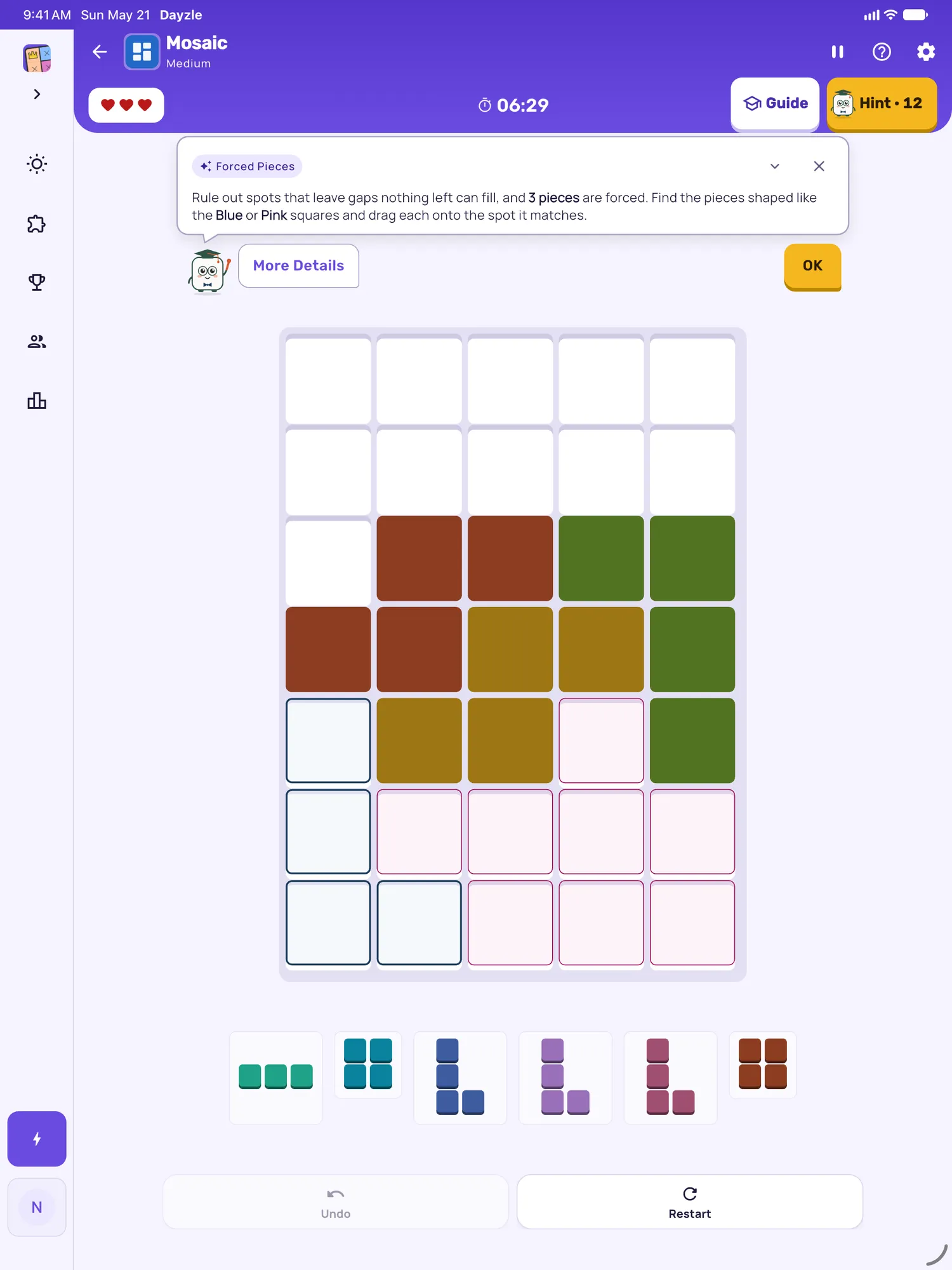 Mosaic on iPad: a hint card teaching Forced Pieces, with the squares it uses lit on the board